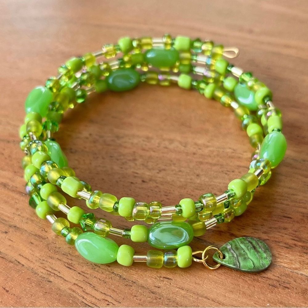 ✨ Handcrafted Memory Wire Bracelet